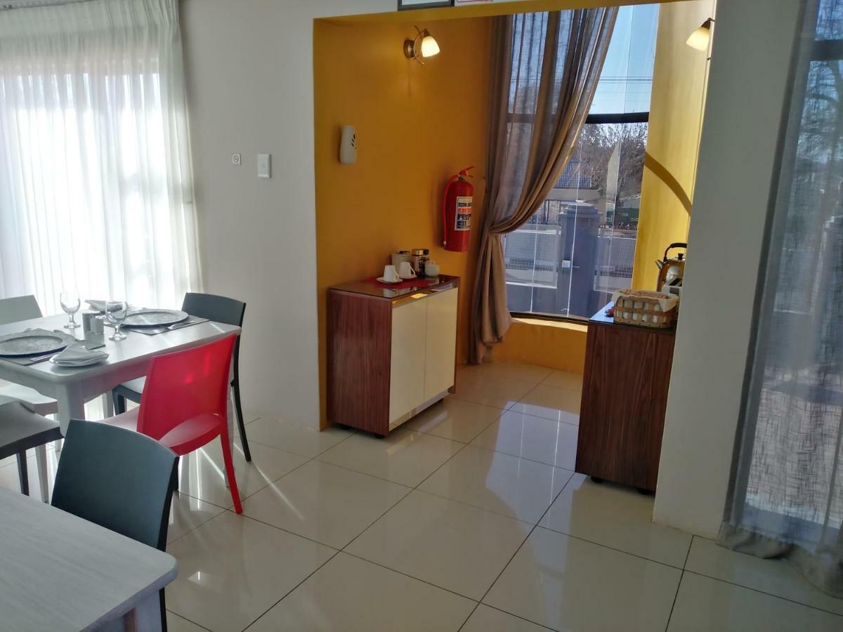 On Hill Lodge Bloemfontein Exterior foto